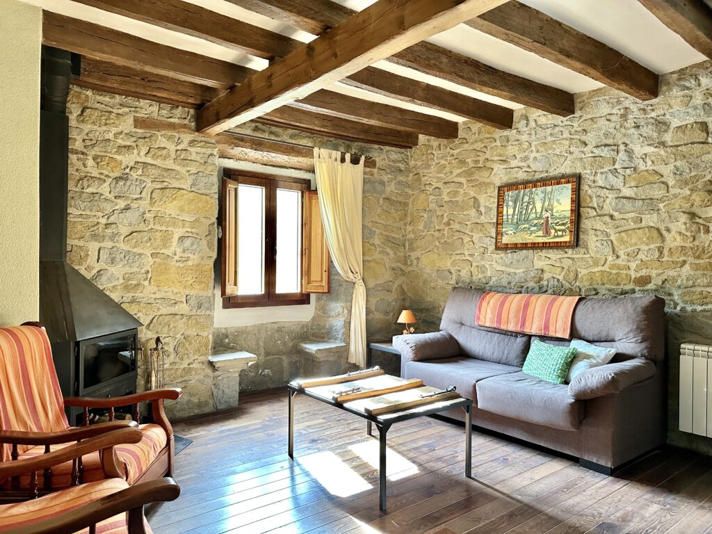 Ca la Rotllada_camí ral (14)